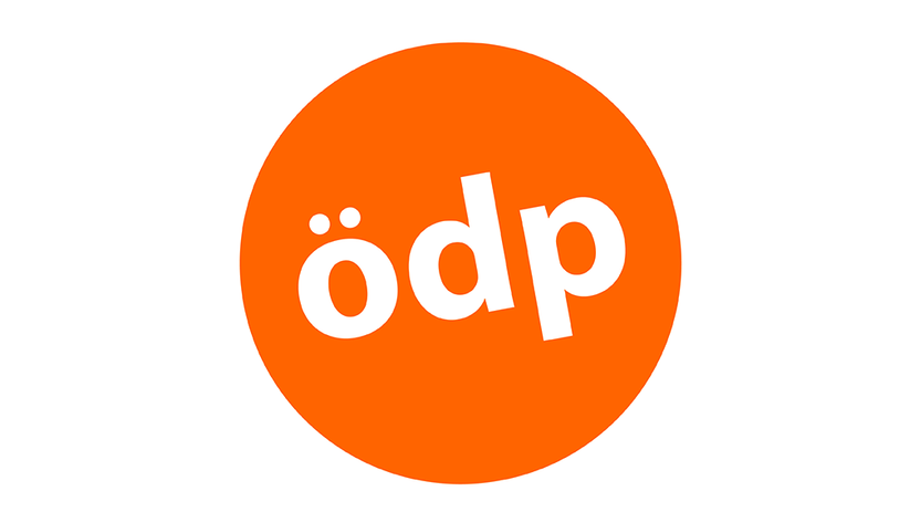 Orangener Kreis mit den weißen Buchstaben ÖDP