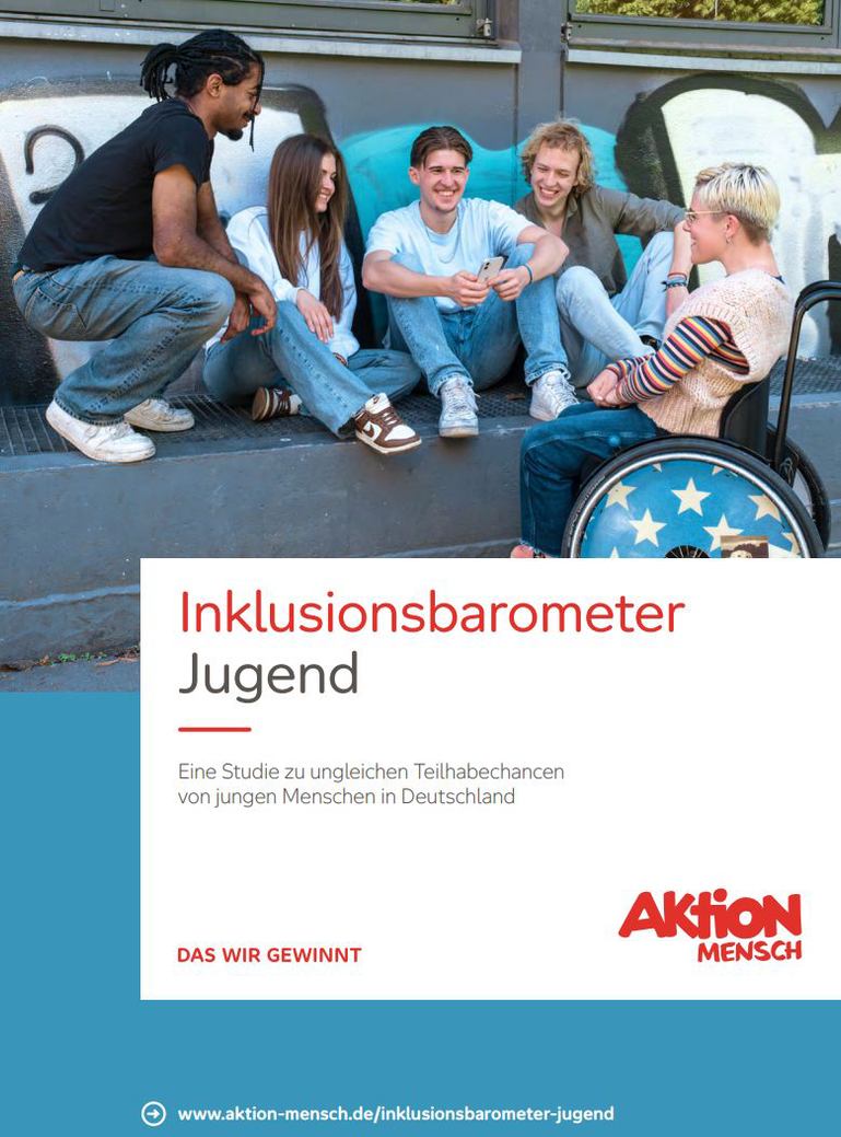 Titelseite der Studie "Inklusionsbarometer Jugend". Auf der oberen Hälfte der Seite ist das Foto einer diversen Gruppe von jungen Menschen zu sehen, die gemeinsam vor einer mit Graffiti besprühten Gebäudemauer abhängen. Darunter steht der Name der Studie.