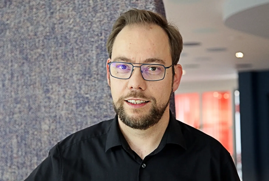 Ein Portraitbild von Alexander Westheide.