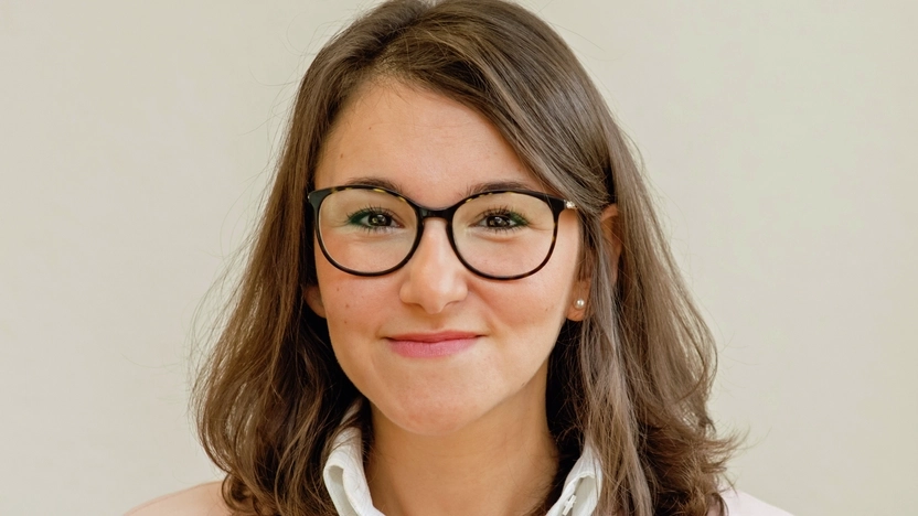 Porträtfoto von Prof. Dr. Sina Eghbalpour