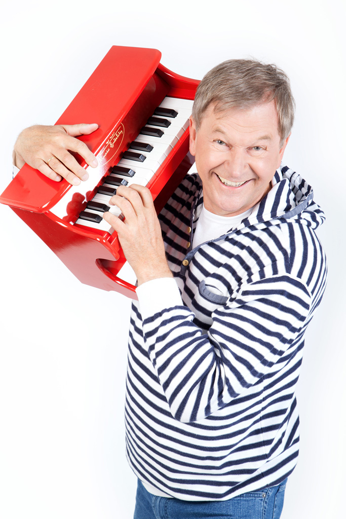 Der Kinderliedermacher Reinhard Horn.
