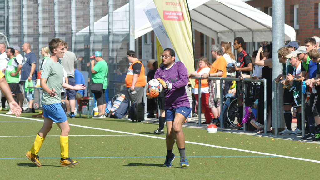 Inklusives Fußballspiel beim SVE Hamburg