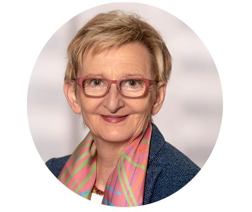 Porträtfoto von Monika Hörig.