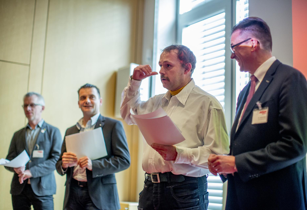 Vertreter aus Schwäbisch Gmünd bei ihrer Präsentation.