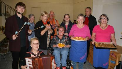 Gruppenbild mehrerer Personen