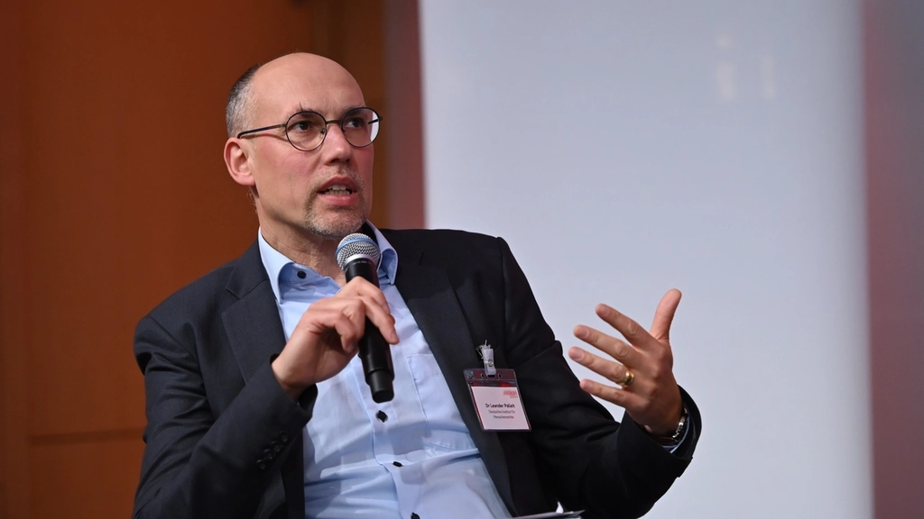 Porträtfoto von Leander Palleit