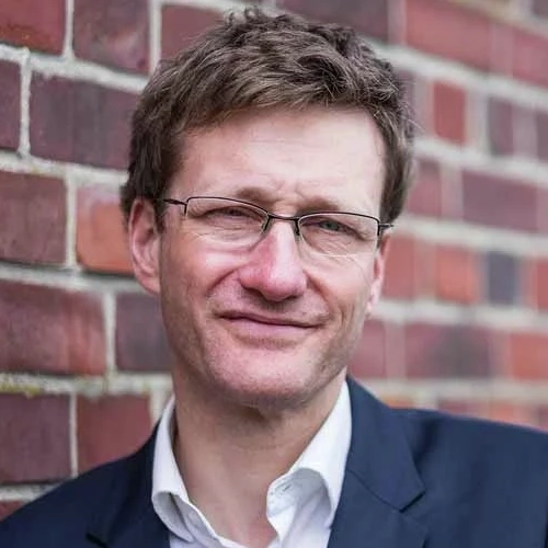 Porträtfoto von Bastian Pelka