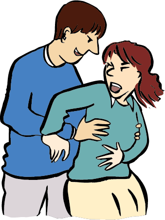 Mann fasst einer Frau an die Brüste.