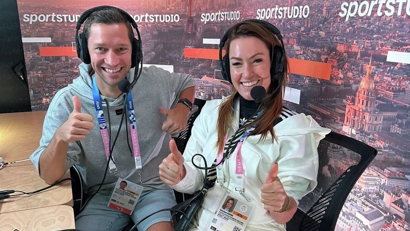 Denise Schindler mit einem anderen Moderator im ZDF Sportstudio