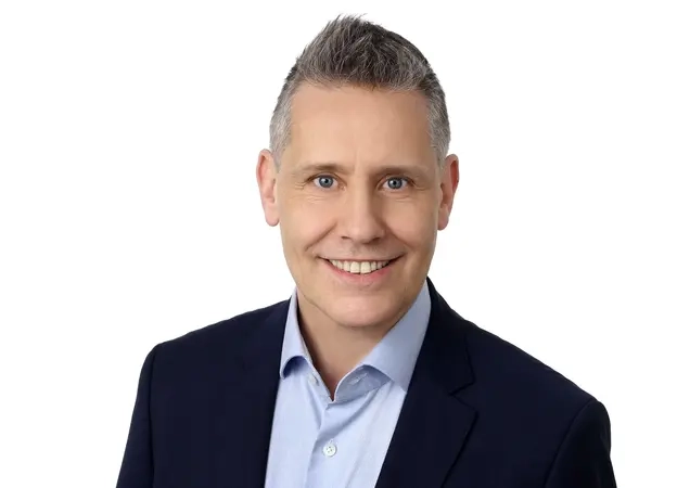 Porträt von Stefan Burkhardt